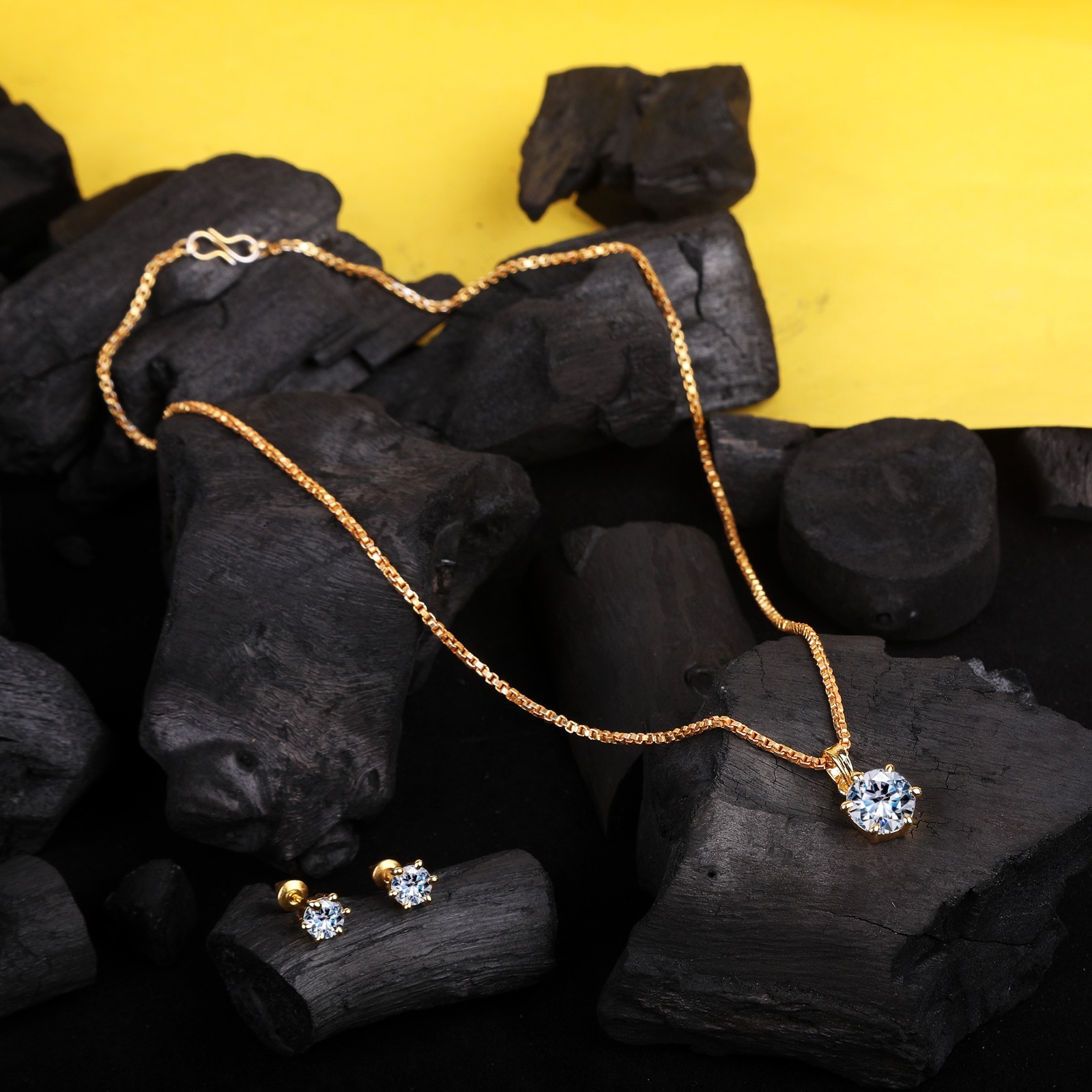 Elegant Gold Plated Pendant Set with Sparkling Stone Necklace &Earrings for Women and Girls